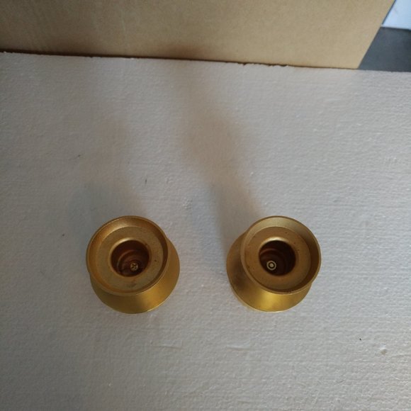 PAIR OF MATTE GOLD SHORT DOUBLE DISK CANDLESTICKS - Picture 5 of 5